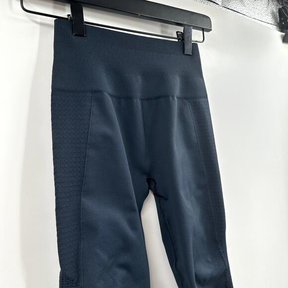 Lululemon Deep navy Crop Legging Size 4 - Picture 2 of 7